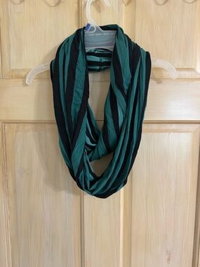 Striped infinity scarf